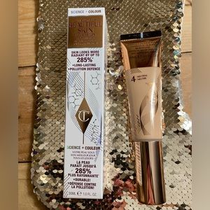 Charlotte Tilbury 4 Neutral CHARLOTTE'S BEAUTIFUL SKIN FOUNDATION new in box